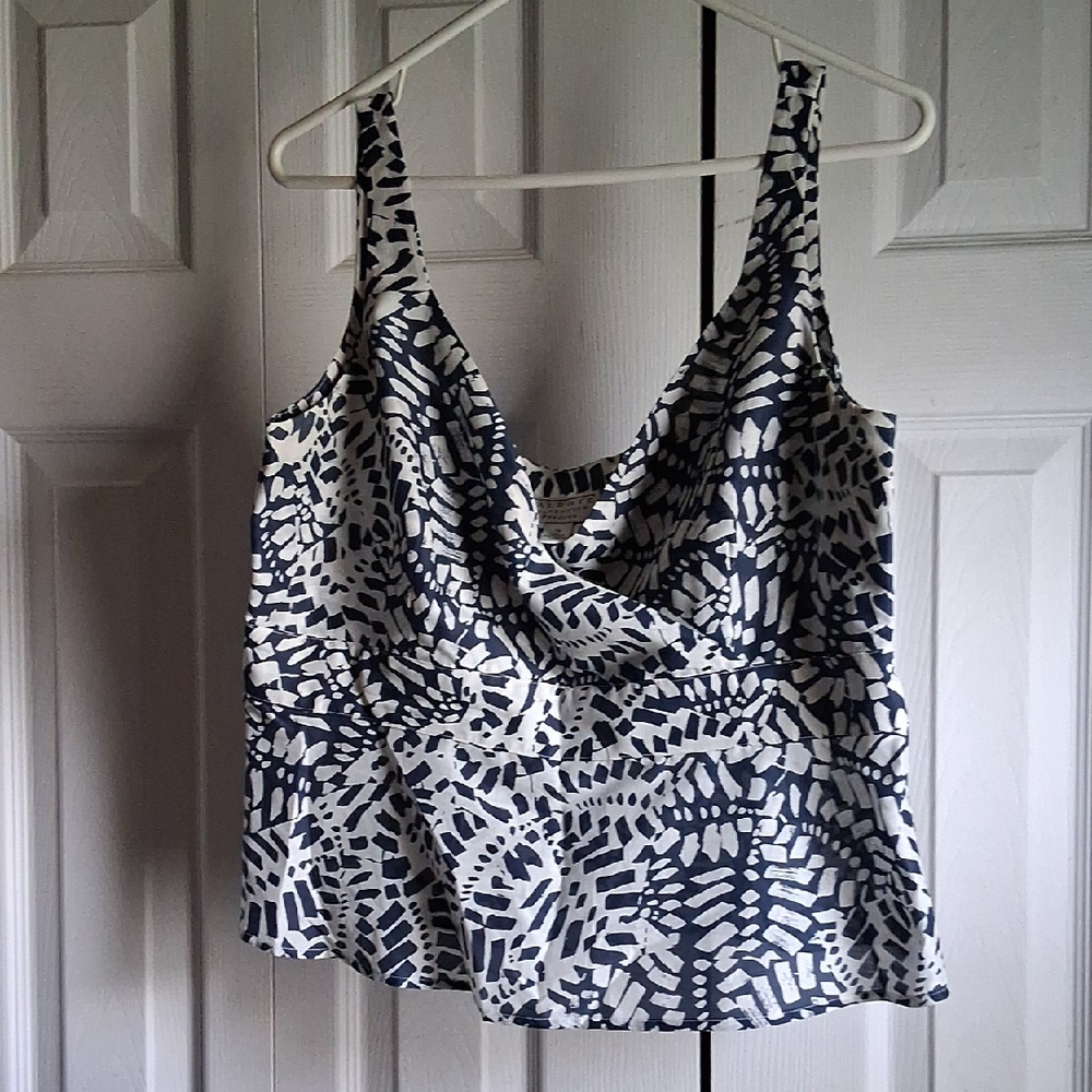 Talbots Black and White Relaxed Crop Camisole